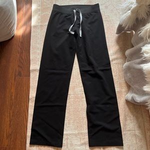 Figs Livingston black scrub pants